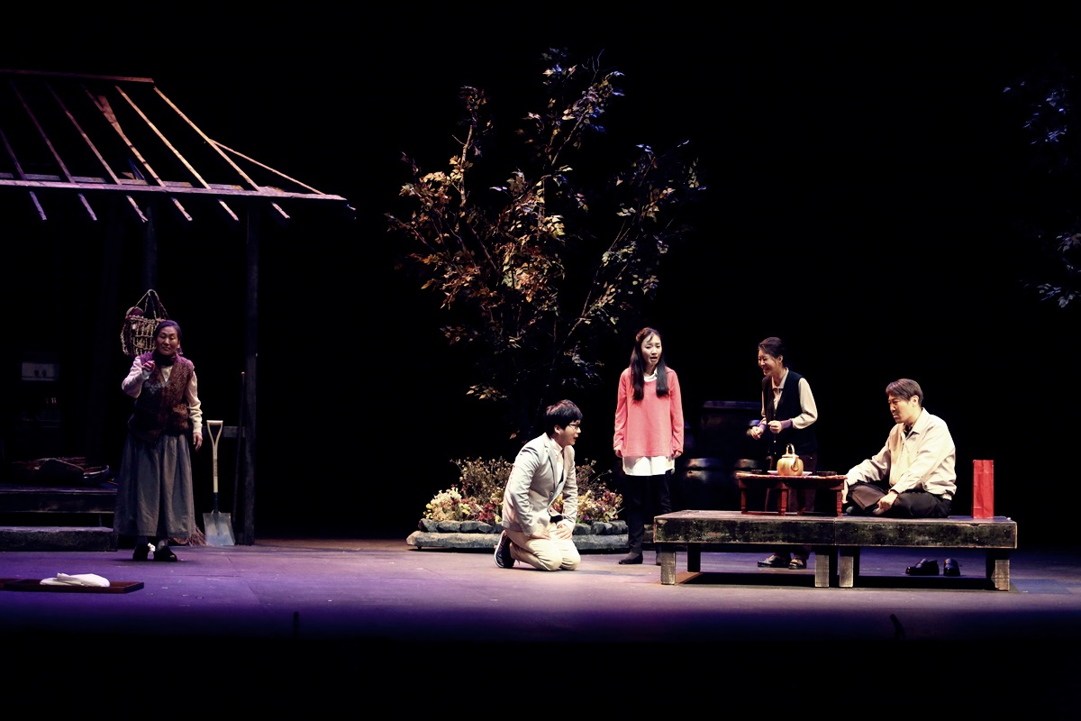 대구시립극단 연극 콜라소녀 공연사진